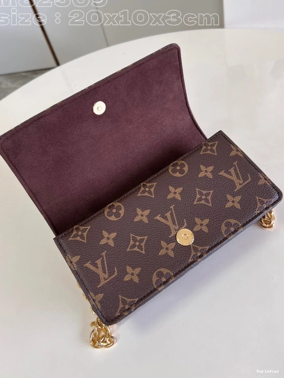 Cheap Wallet LOUIS Chain VUITTON Lily On 0729